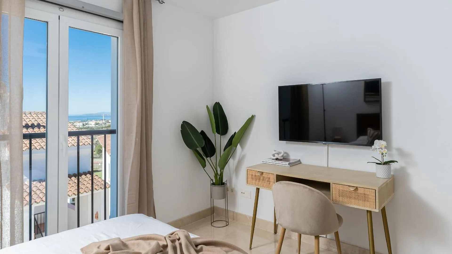 Penthouse -Solarium- 6 Pools 422 Apartment Estepona