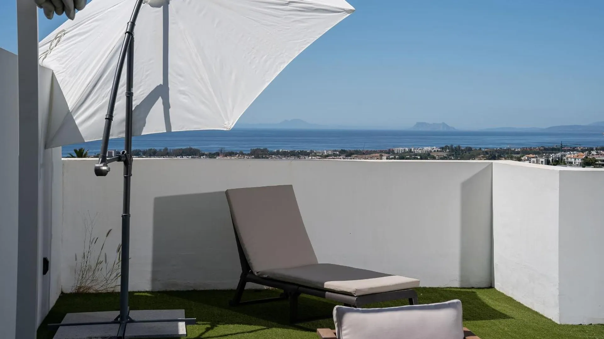 Penthouse -Solarium- 6 Pools 422 Apartment Estepona