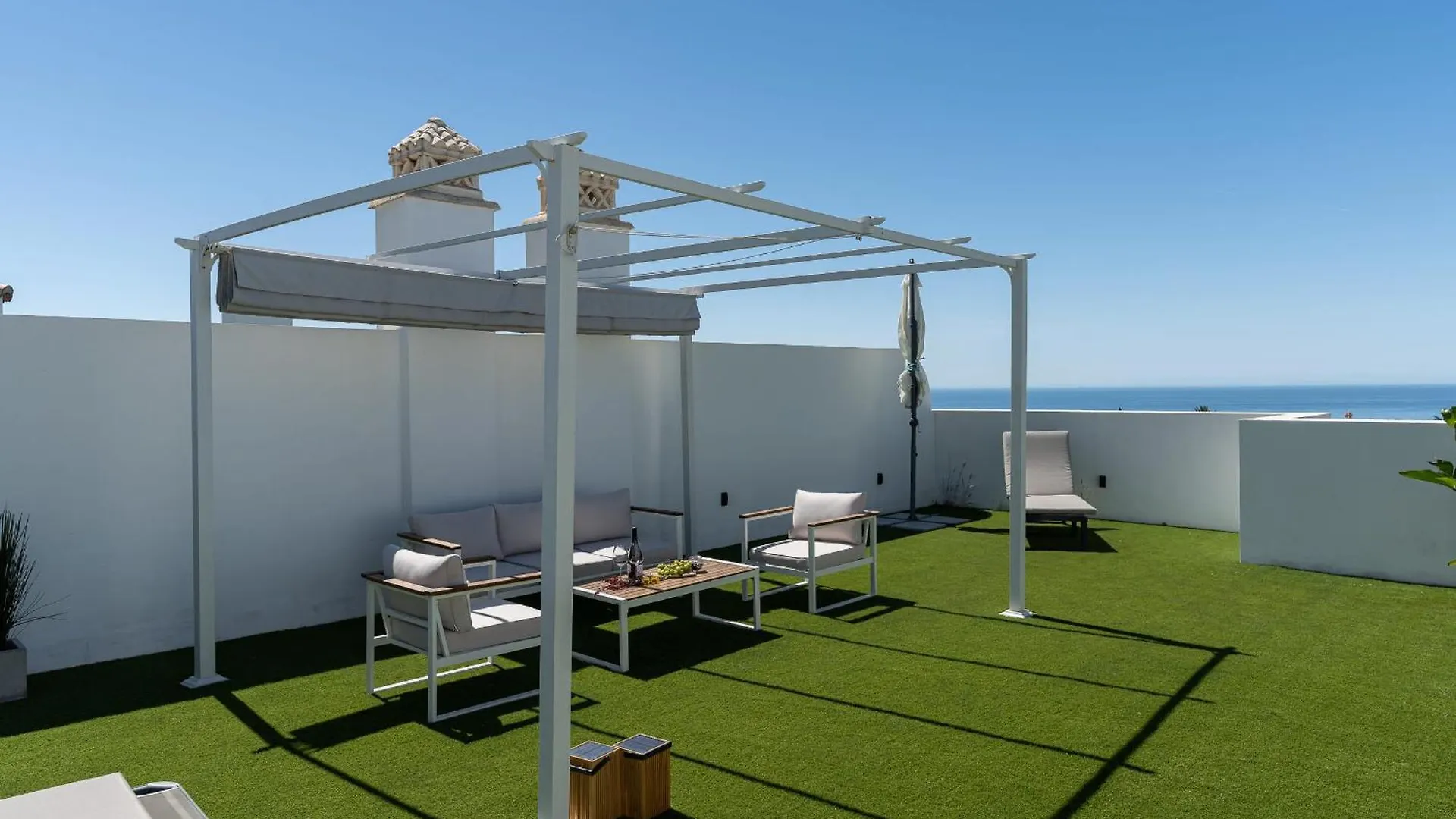 Penthouse -Solarium- 6 Pools 422 Apartment Estepona 0*,  Spain